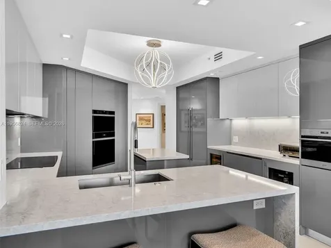 21200 Point Place Aventura FL 33180