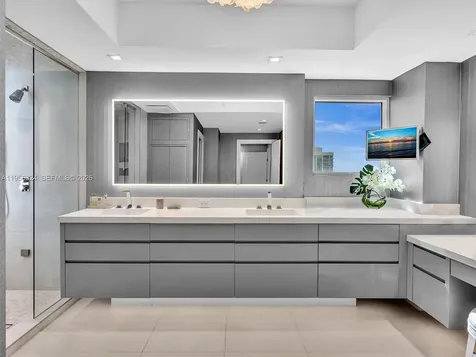 21200 Point Place Aventura FL 33180