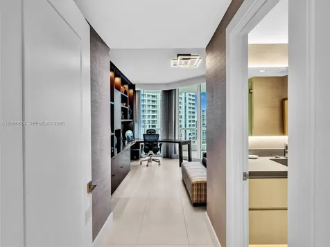 21200 Point Place Aventura FL 33180