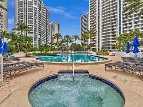 21200 Point Place Aventura FL 33180