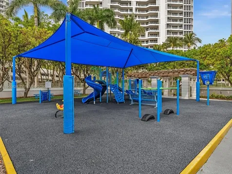 21200 Point Place Aventura FL 33180