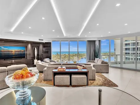 21200 Point Place Aventura FL 33180