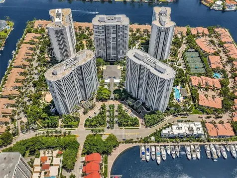 21200 Point Place Aventura FL 33180