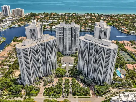 21200 Point Place Aventura FL 33180