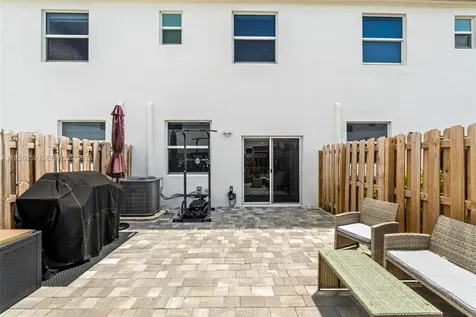 12204 NW 23rd Court Miami FL 33167