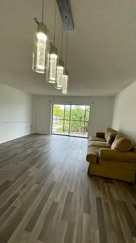 4174 Inverrary Drive Lauderhill FL 33319