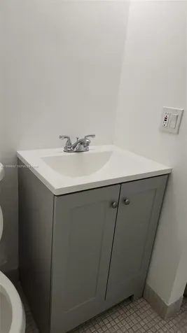 4174 Inverrary Drive Lauderhill FL 33319