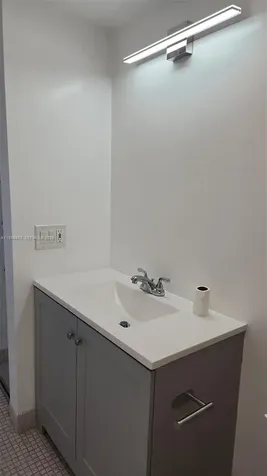 4174 Inverrary Drive Lauderhill FL 33319