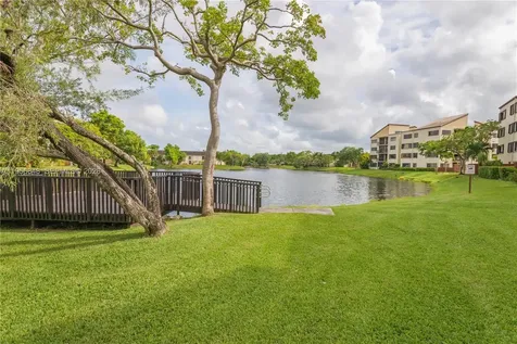 6554 SW 114th Place Miami FL 33173