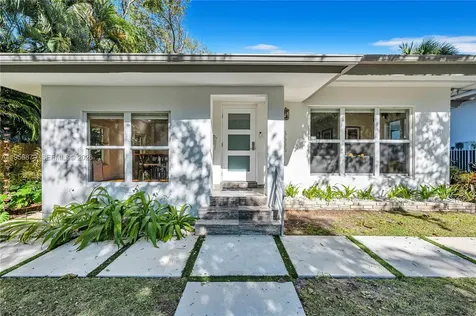 3535 W Glencoe Street Miami FL 33133