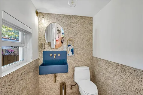 3535 W Glencoe Street Miami FL 33133