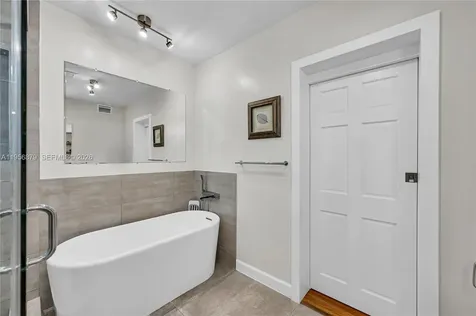 3535 W Glencoe Street Miami FL 33133