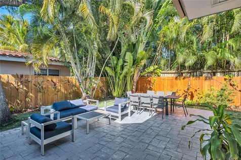3535 W Glencoe Street Miami FL 33133