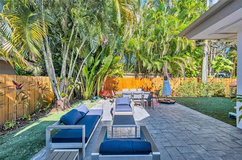 3535 W Glencoe Street Miami FL 33133
