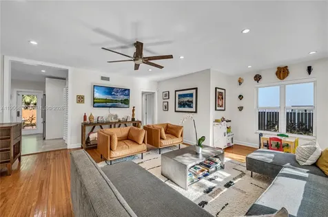 3535 W Glencoe Street Miami FL 33133