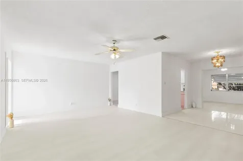 5706 NW 81st Avenue Tamarac FL 33321