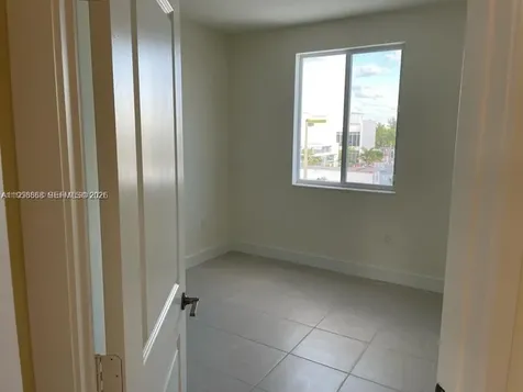 6453 NW 102nd Path Doral FL 33178