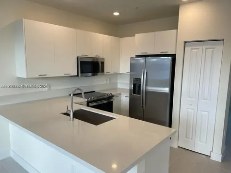 6453 NW 102nd Path Doral FL 33178