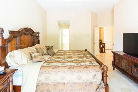 10564 NW 57th Street Doral FL 33178