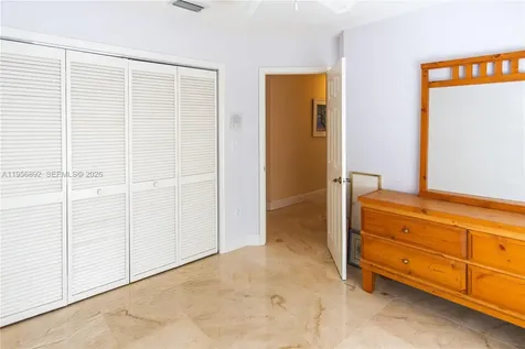 10564 NW 57th Street Doral FL 33178