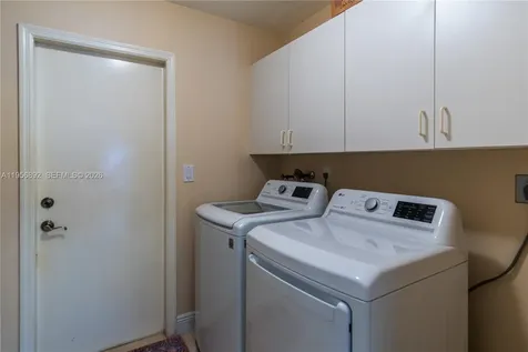 10564 NW 57th Street Doral FL 33178