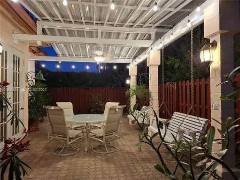 10564 NW 57th Street Doral FL 33178