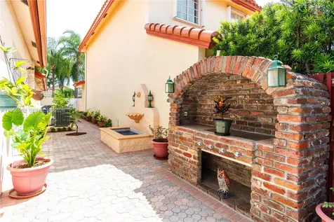 10564 NW 57th Street Doral FL 33178