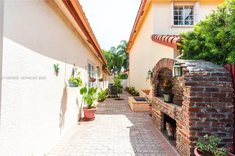 10564 NW 57th Street Doral FL 33178