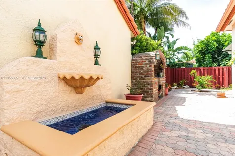 10564 NW 57th Street Doral FL 33178