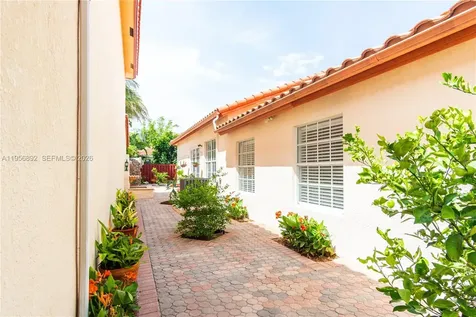 10564 NW 57th Street Doral FL 33178