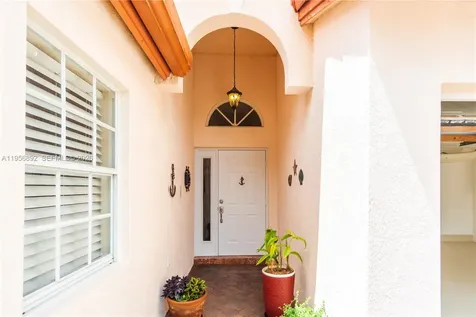 10564 NW 57th Street Doral FL 33178