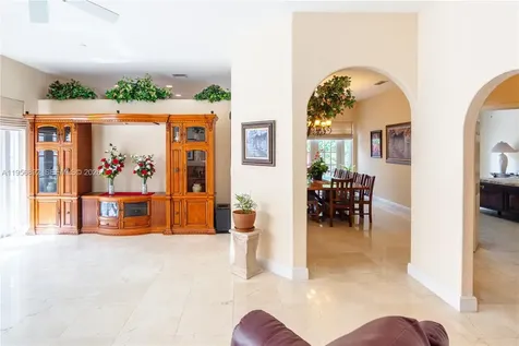 10564 NW 57th Street Doral FL 33178