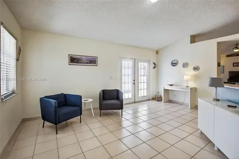 7306 NW 1st Manor Plantation FL 33317