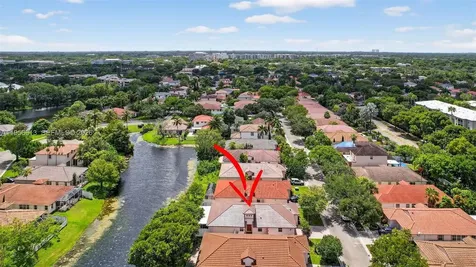 7306 NW 1st Manor Plantation FL 33317