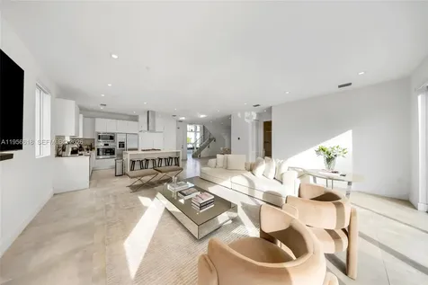 7541 NW 97th Court Doral FL 33178