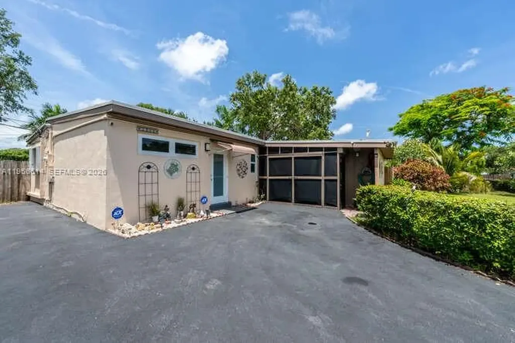 3309 SW 16th Street Fort Lauderdale FL 33312