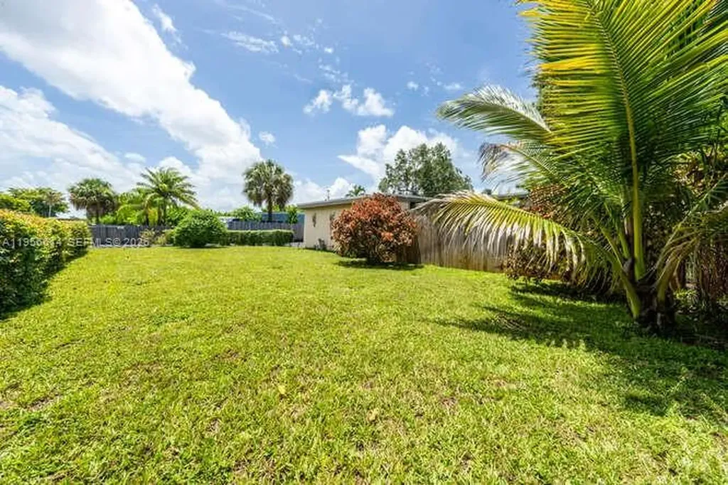 3309 SW 16th Street Fort Lauderdale FL 33312