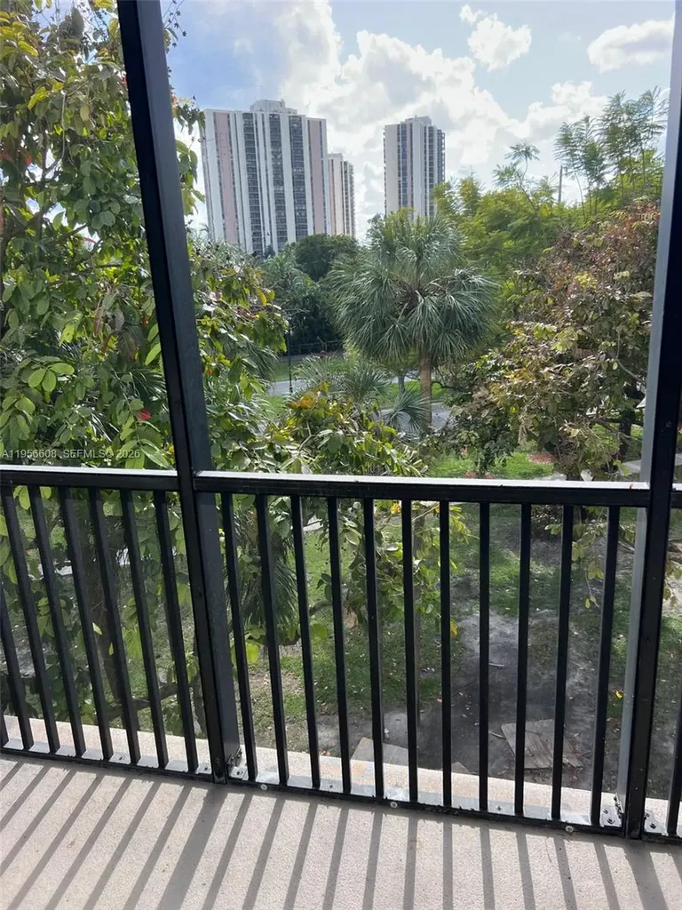 Aventura FL 33180