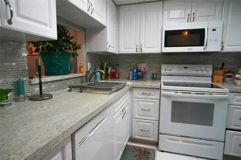 3774 Inverrary Boulevard Lauderhill FL 33319