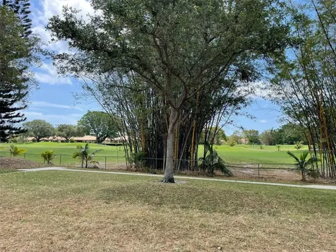 4000 N Hills Drive Hollywood FL 33021