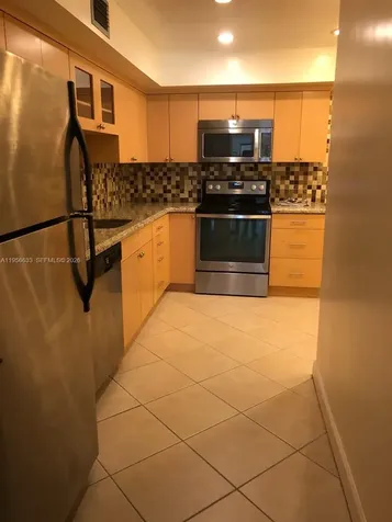 4000 N Hills Drive Hollywood FL 33021