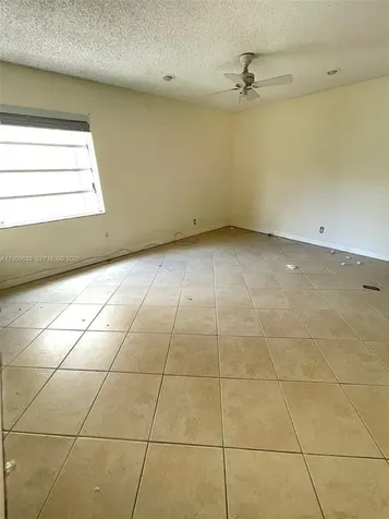4000 N Hills Drive Hollywood FL 33021