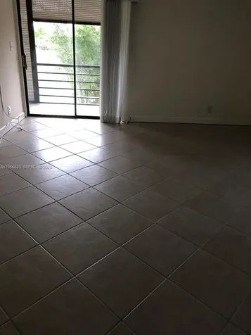 4000 N Hills Drive Hollywood FL 33021