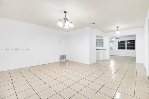 5718 NW 66th Avenue Tamarac FL 33321