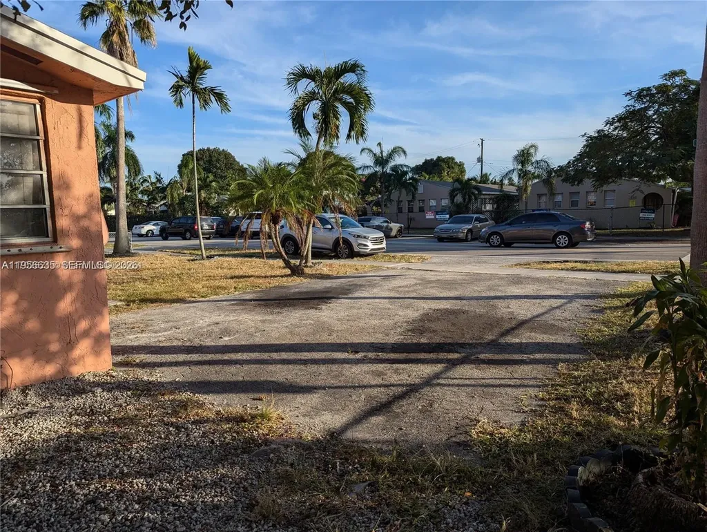 1853 Taft Street Hollywood FL 33020
