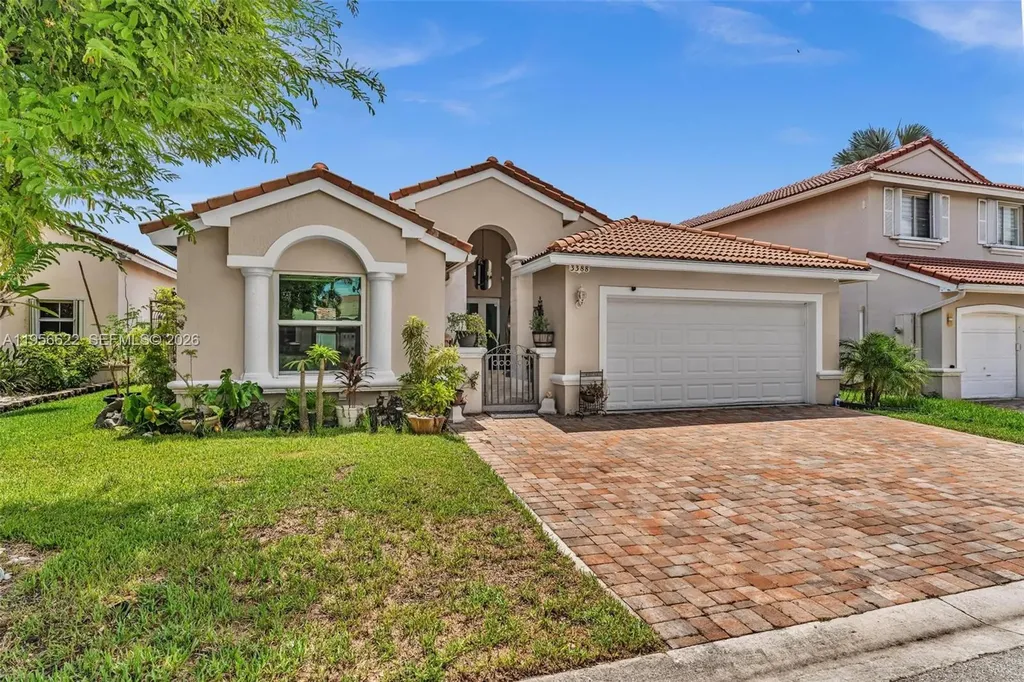 3388 SW 49th Street Hollywood FL 33312