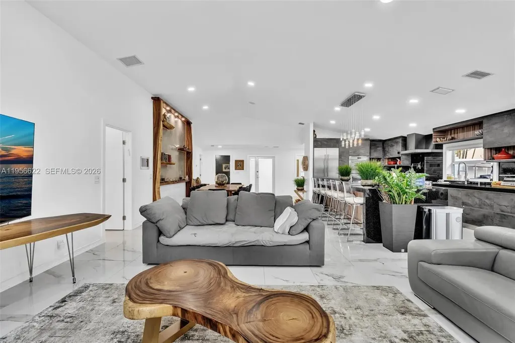 3388 SW 49th Street Hollywood FL 33312