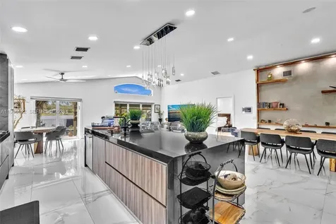 3388 SW 49th Street Hollywood FL 33312