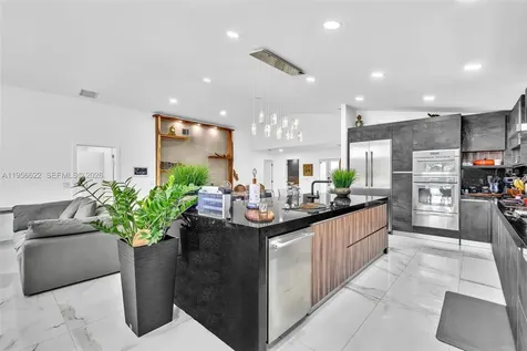 3388 SW 49th Street Hollywood FL 33312