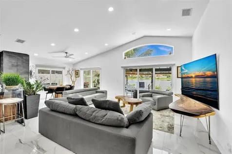 3388 SW 49th Street Hollywood FL 33312